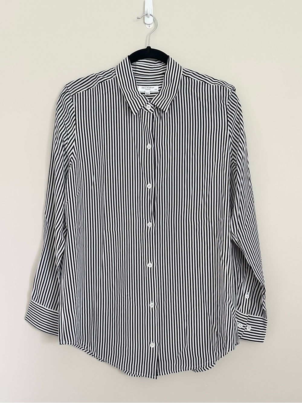 Equipment Femme Silk Black White Stripe Button Front Blouse Large Quiet Luxury